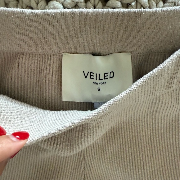 Veiled Collection Set - Picture 3 of 7